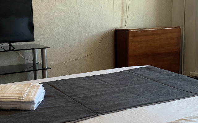 Квартира Счастливая Матрешка на Дежневцев 5