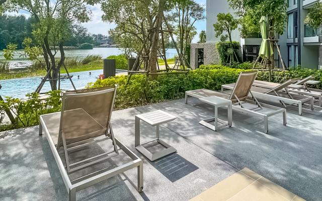 Dvuhkomnatnye Cassia C Terrasoy Apartments