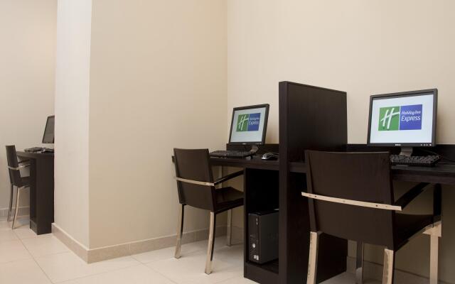 Holiday Inn Express Dubai Jumeirah by IHG