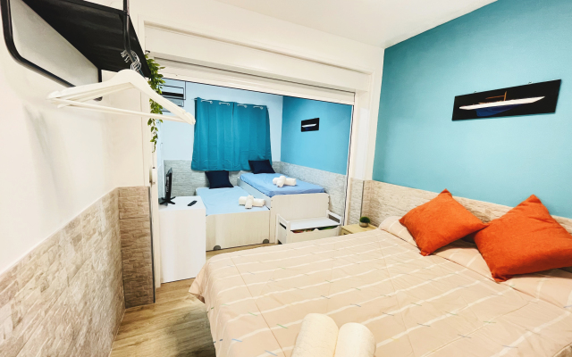 Daurada Oasis Suites Private House