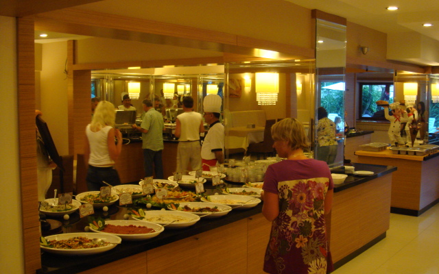 Karael Hotel