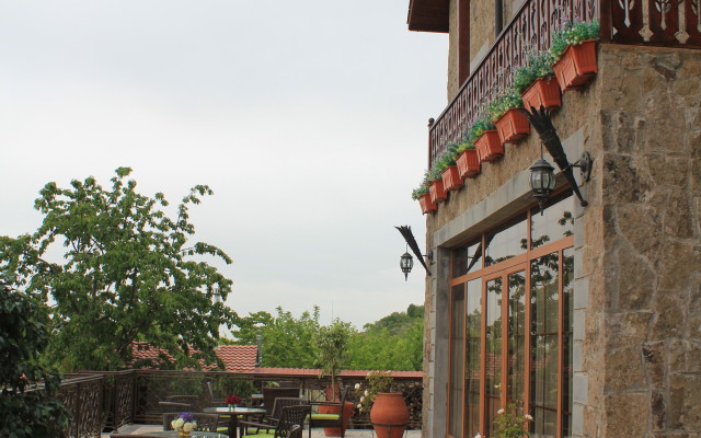 Hinyard Hotel