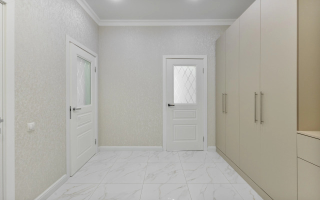 V 5 Minutakh Ot Tsenta (s3) Flat