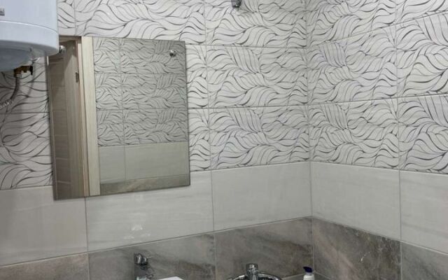 Na Ulitse Botvina 10b Flat