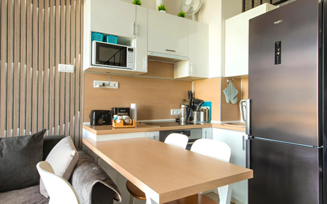 146/Dvyhyrovnevaya Studio v Slile Loft Flat