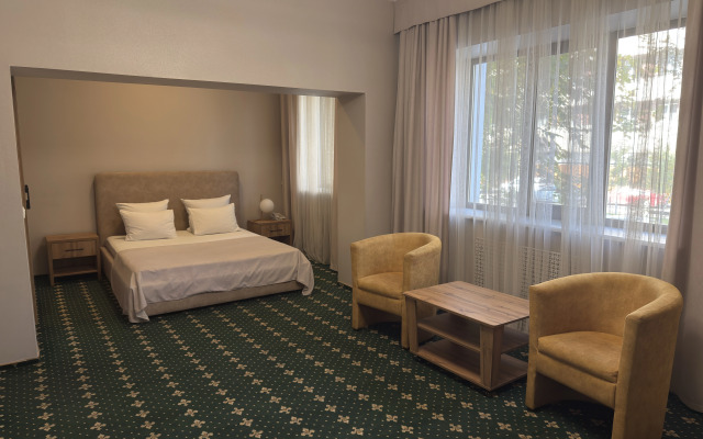 Отель Saya Hotel Almaty