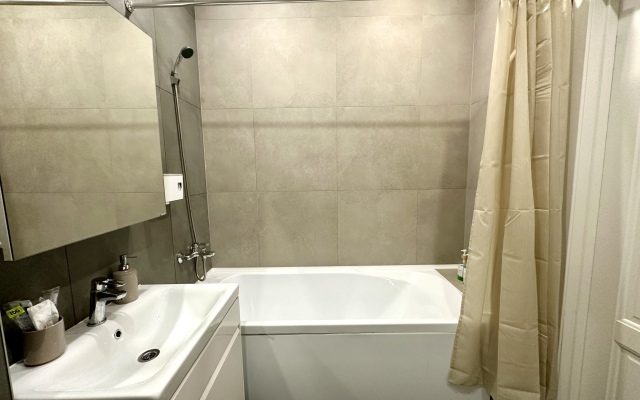Landysh na Moskovskom Trakte, do Aeroporta 15 Minut Apartments
