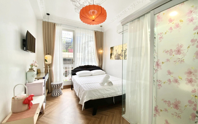 Cherry Blossom Entire Bui Vien Private house