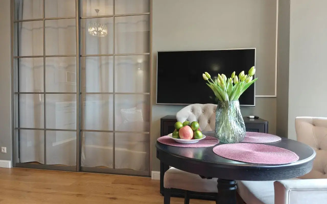 Oliviya U Morya Flat