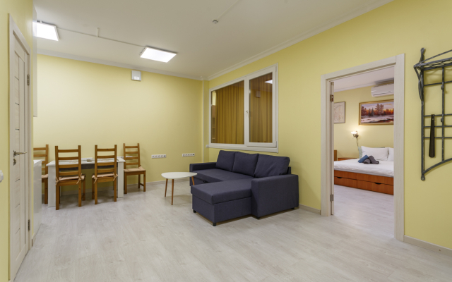 FortEstate Samoryi Mashela 2A 3 Apartments