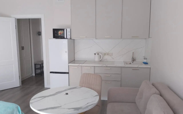 Semeynye apartamenty u vody Flat