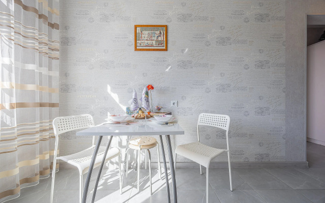 Квартира Народная 30А "ЦВЕТЫ"