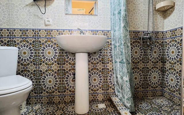 Al-Motrudiy Guest House
