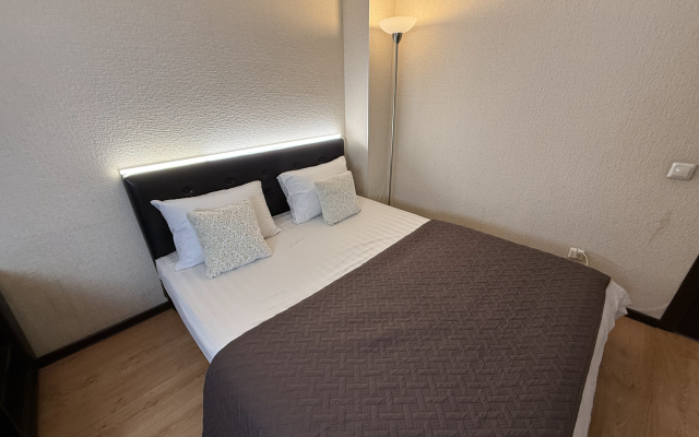 Tut Khorosho Na Schorsa 103 2 Flat