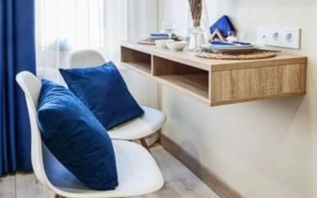Zoom Na Chernoy Rechke Flat