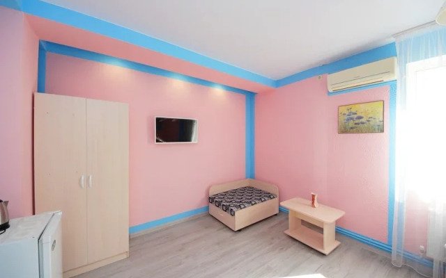 EdiRoz na Kryimskoy Guest House