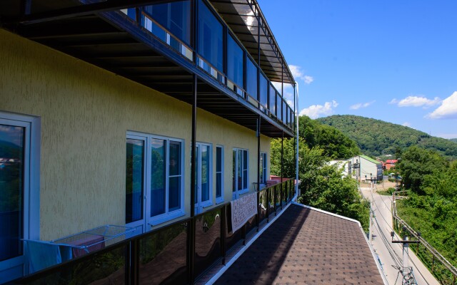 Garden Town Hotel