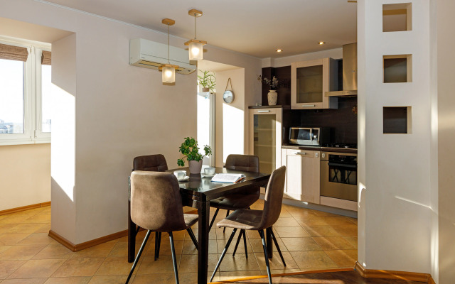Na Polevoy Flat