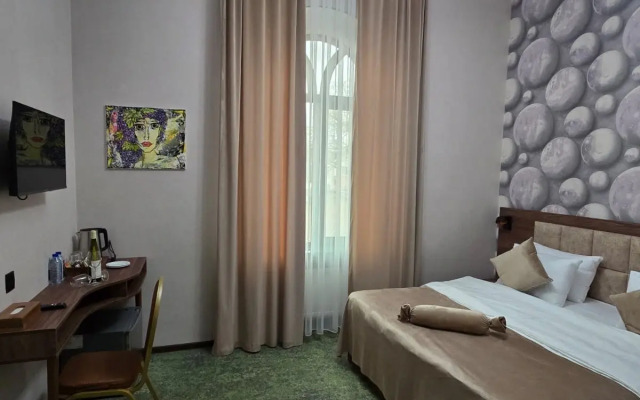Chabiant Winery Hotel