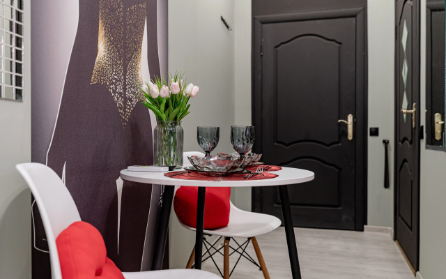 Апартаменты Жуковского 1/2/10с2 (209)