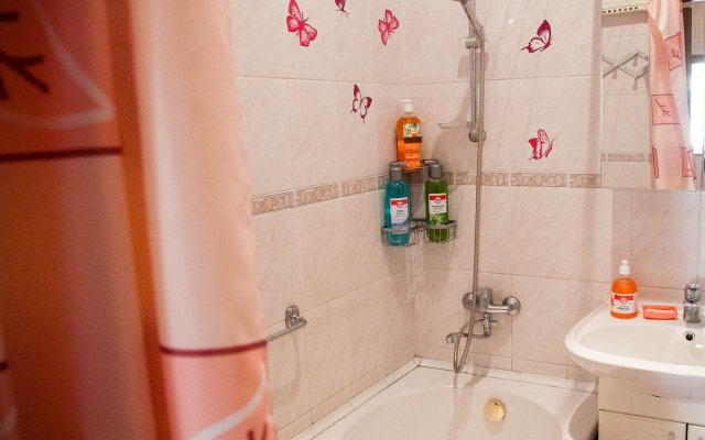 Apartament Na Suvorovskom