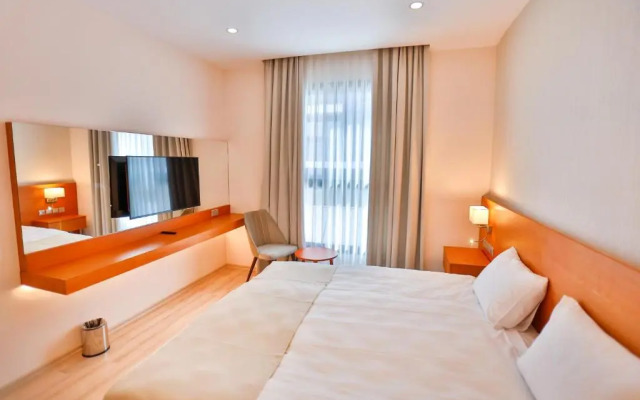 Hotel Caddemm Inn