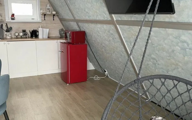 Частный дом А-фрeйм с баней и артезиaнским бaсceйном