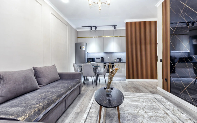 Vozle Khan-Shatyra i Mega Silkway Apartments
