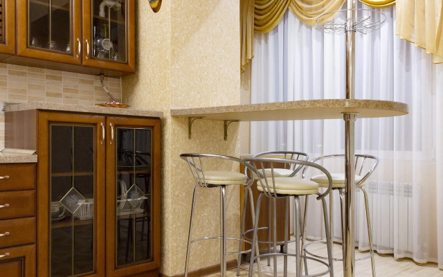 Апартаменты КВАРТИРА В ЦЕНТРЕ АСТРАХАНИ