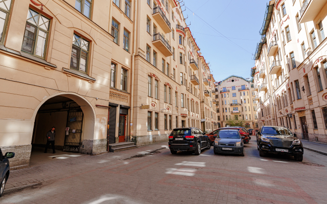 Krasivie Na Rubinshteyna Apartments