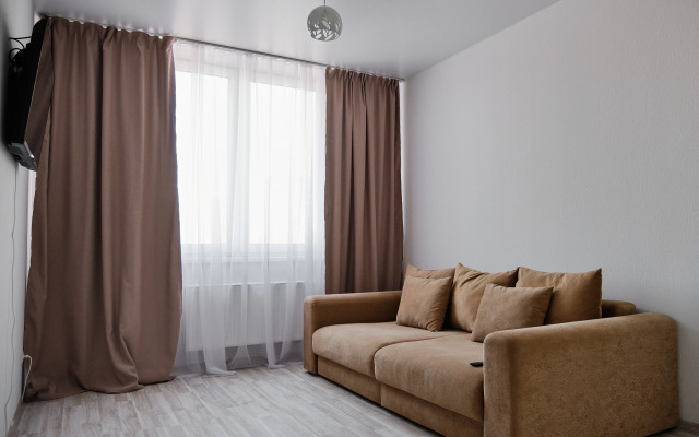 Квартира на улице Хрустальногорская 93