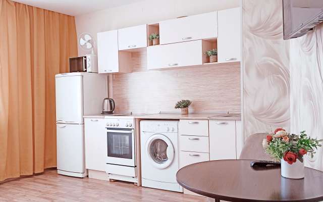 Na Ulitse Universitetskaya Naberezhnaya 60 Flat