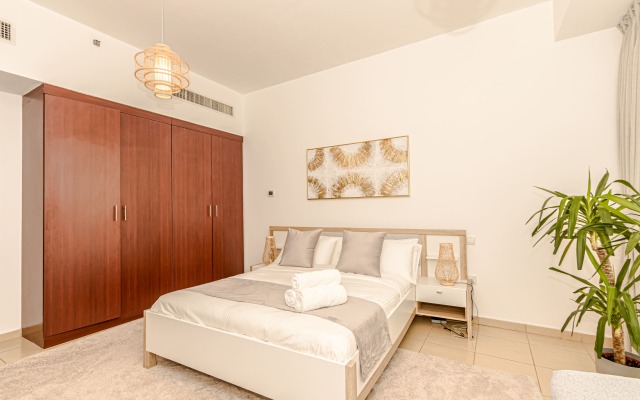 Gma Rimal 4br Sea View Apartments