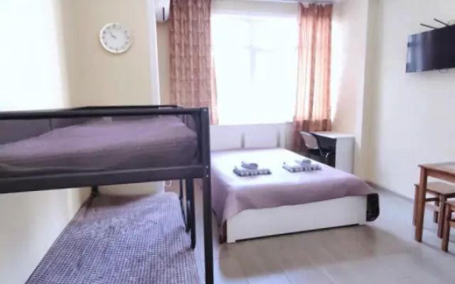 Квартира Уютная Студия в Районе Курортного Городка в Адлере