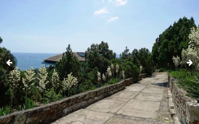 U Ippolita Private House
