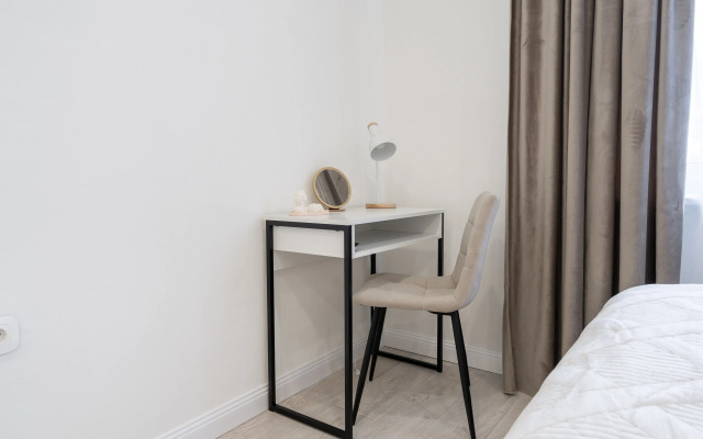 EasyGuest Ryadom S Naberezhnoy Nevy Flat