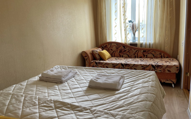 Uyutnaya Dvukhkomnatnaya Kvartira v Tsentre Flat