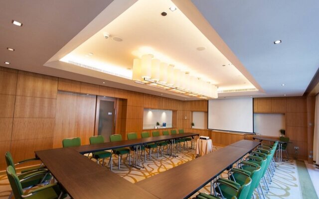 Four Points by Sheraton Sheikh Zayed Road Hotel