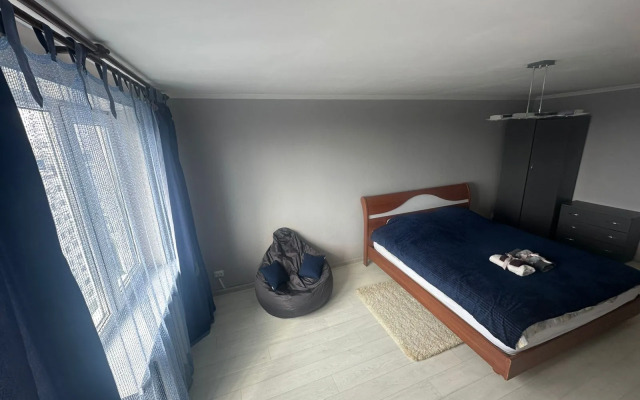 Uyutnaya Odnokomnatnaya S Prekrasnym Vidom I Shikarnoy Lokatsiey Flat