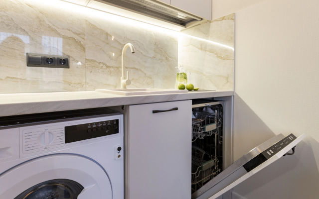 Biznes-Klass Naprotiv Metro Apartments