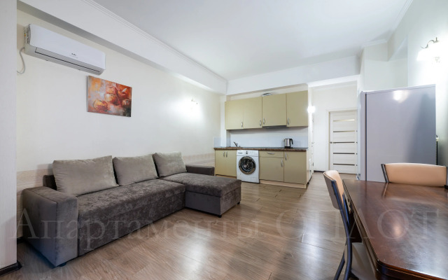 Oplot - S dvumya spal'nyami i vannoj 2 Apartments