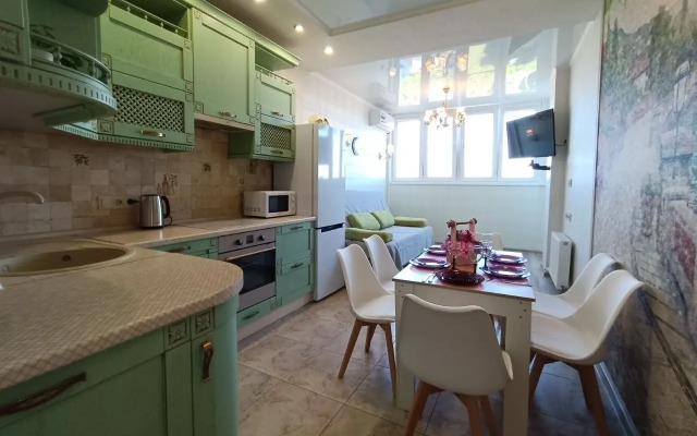 Квартира двухкомнатная c видом на парк Краснодара