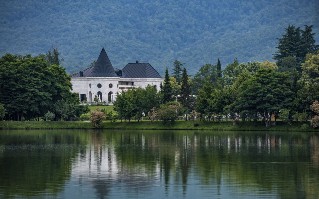 Lopota Lake Resort and Spa Hotel - Image 2