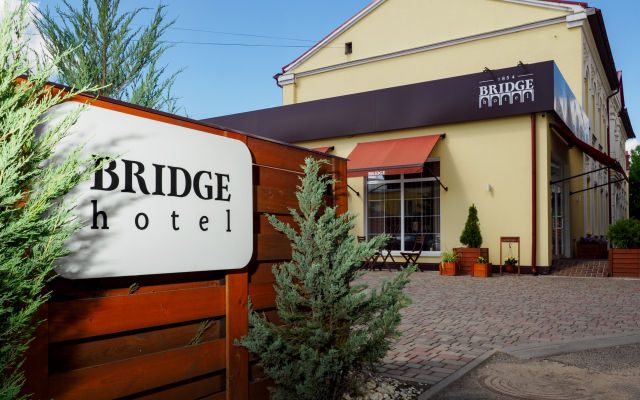 Bridzh Hotel