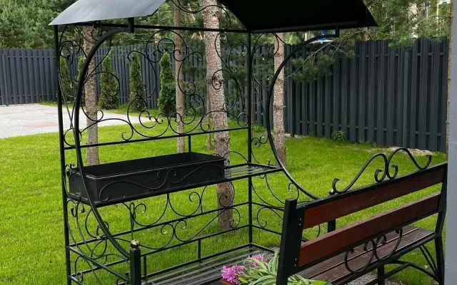 Частный дом На Александровской 10