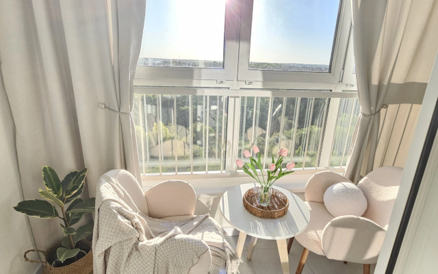Uyutnaya Studiya S Vidom Na Berezovuyu Roschu Flat