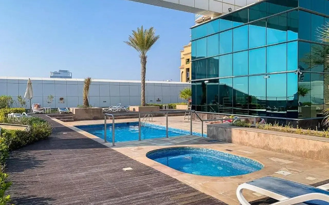 Апартаменты Cosmos Living Majestic Studio GCV2