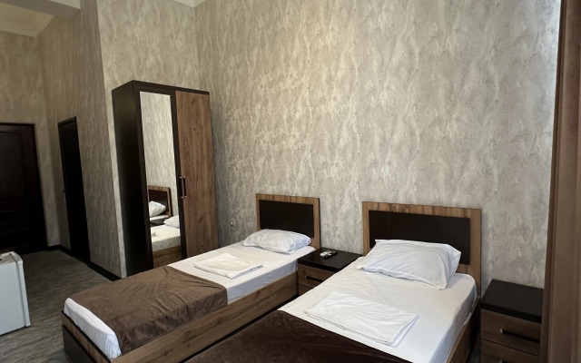 Отель Горец