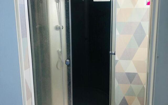 V 15 minutakh ot MtsD Udelnaya Guest house