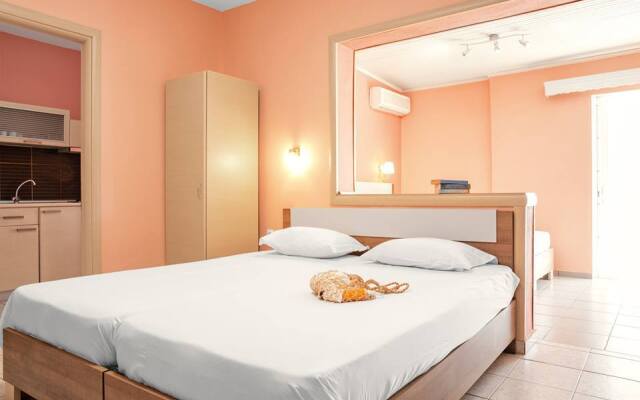 Ouzas Luxury Hotel